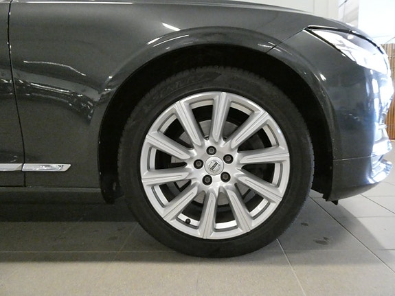 Volvo V90 6 of 27