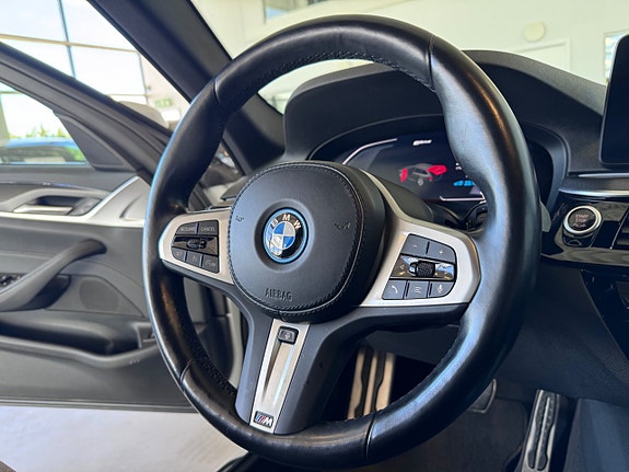 BMW 530e 9 of 14