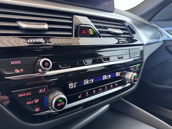 BMW 530e 14 of 14