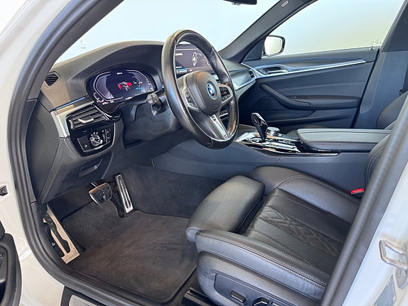 BMW 530e 6 of 14
