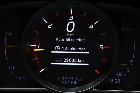 Volvo V40 Cross Country 21 of 30