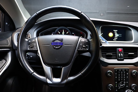 Volvo V40 Cross Country 19 of 30