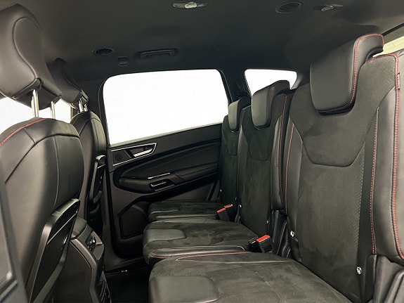 Ford S-MAX 17 of 30
