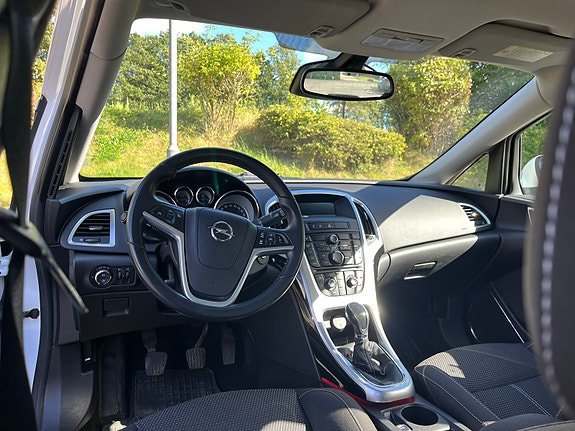 Opel Astra 6 of 10