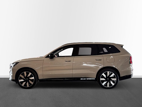Volvo EX90 3 of 15