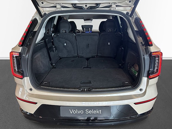 Volvo EX90 14 of 15