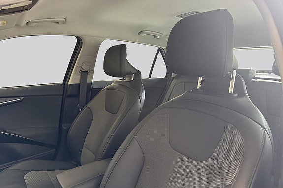 Kia Niro 10 of 15