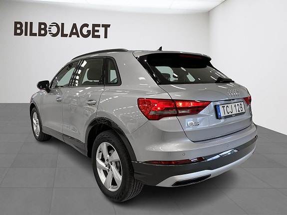 Audi Q3 4 of 15
