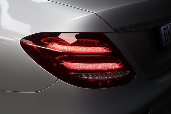 Mercedes-Benz E220 d 10 of 22