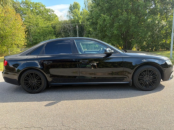 Audi A4 3 of 12