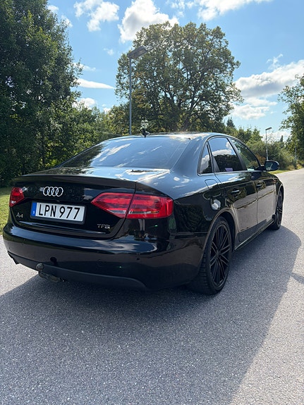 Audi A4 7 of 12