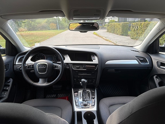 Audi A4 8 of 12