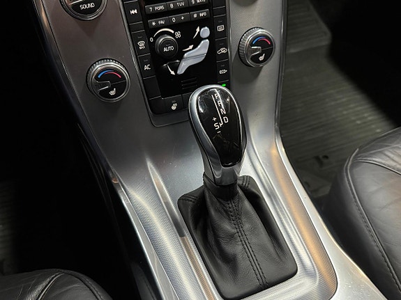 Volvo V70 14 of 16