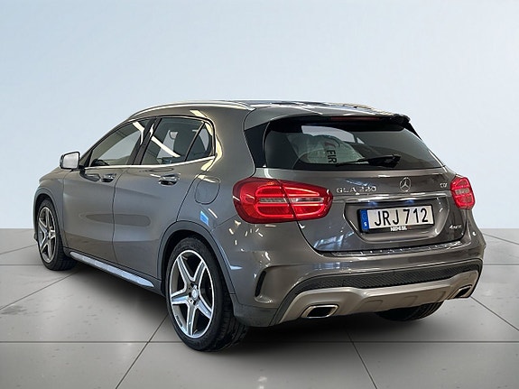 Mercedes-Benz GLA220 5 of 22