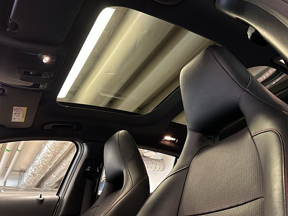 Mercedes-Benz GLA220 19 of 22