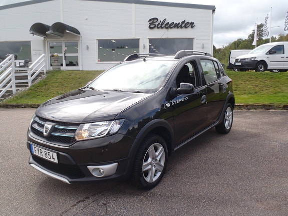 Dacia Sandero Stepway 2 of 14