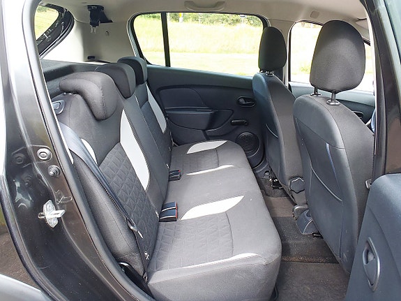 Dacia Sandero Stepway 10 of 14