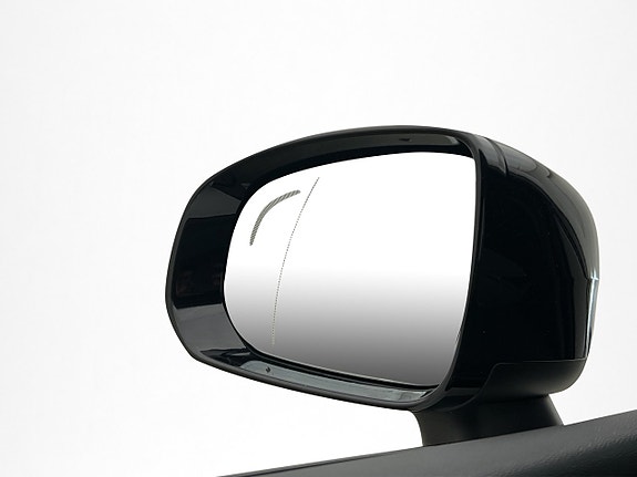 Volvo XC60 18 of 30