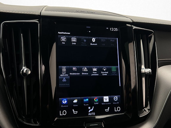 Volvo XC60 23 of 30