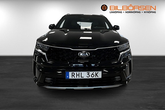 Kia Sorento 2 of 14