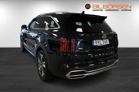 Kia Sorento 6 of 14