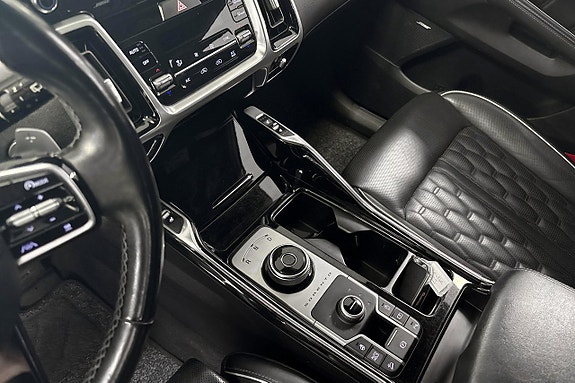 Kia Sorento 12 of 14