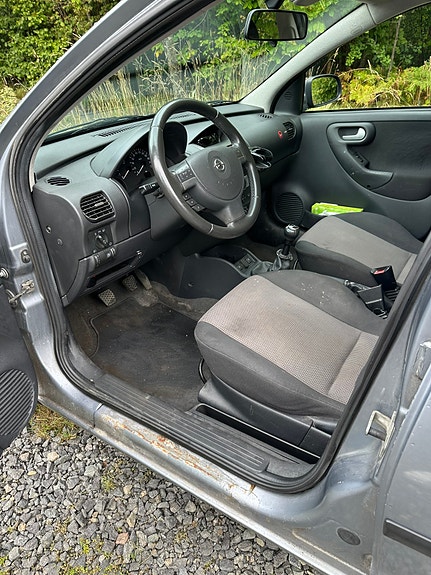 Opel Corsa 6 of 9