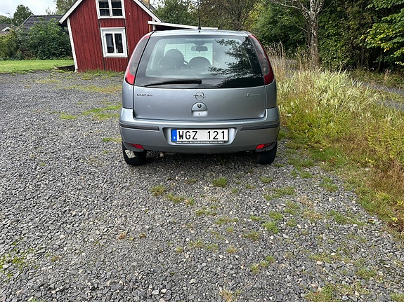 Opel Corsa 3 of 9