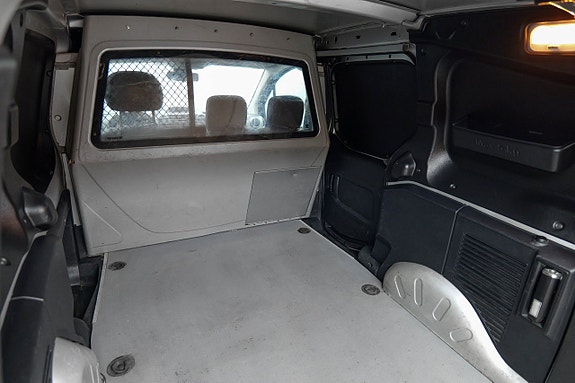 Peugeot Partner 19 of 21