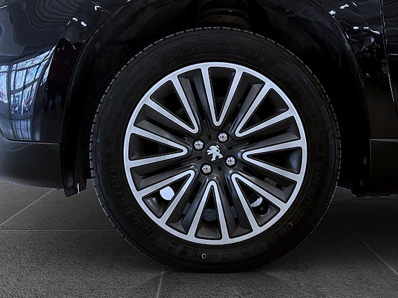 Peugeot 2008 14 of 14
