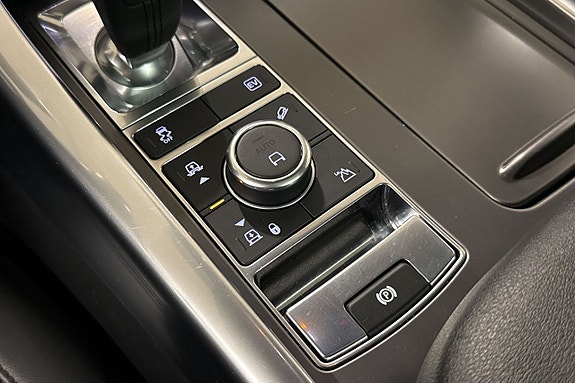 Land Rover Range Rover Sport 19 of 24