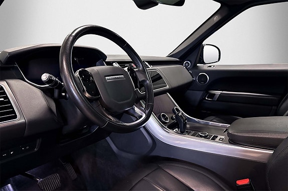Land Rover Range Rover Sport 8 of 24