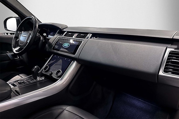 Land Rover Range Rover Sport 9 of 24