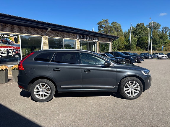 Volvo XC60 6 of 26