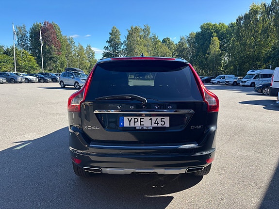 Volvo XC60 4 of 26