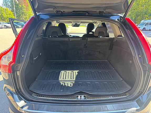 Volvo XC60 16 of 26