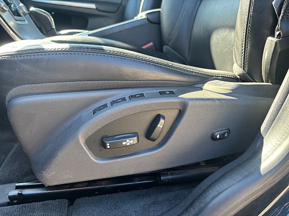 Volvo XC60 14 of 26