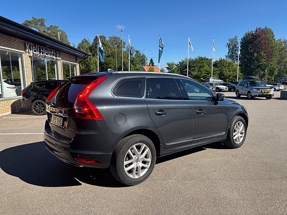 Volvo XC60 5 of 26