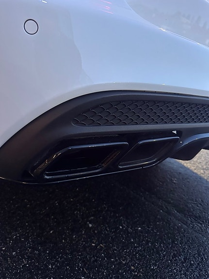 Mercedes-Benz C63 24 of 26