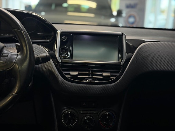Peugeot 2008 11 of 24