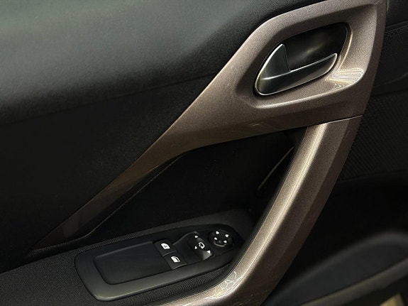 Peugeot 2008 15 of 24