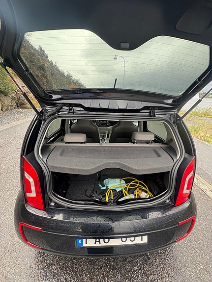 Volkswagen e-Up! 13 of 20