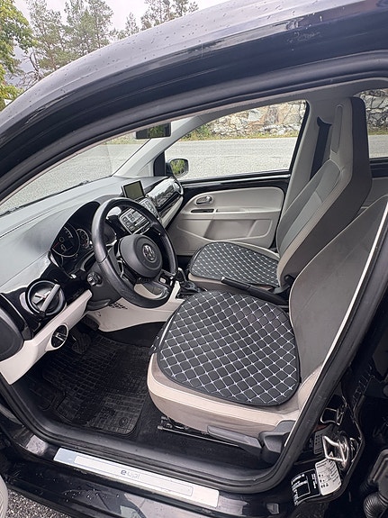 Volkswagen e-Up! 14 of 20
