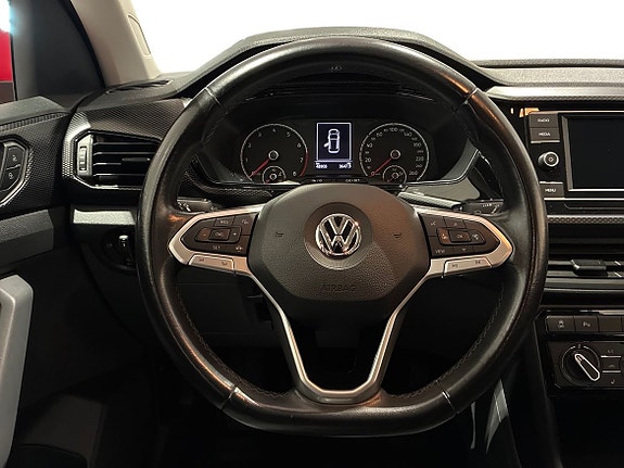 Volkswagen T-Cross 10 of 16