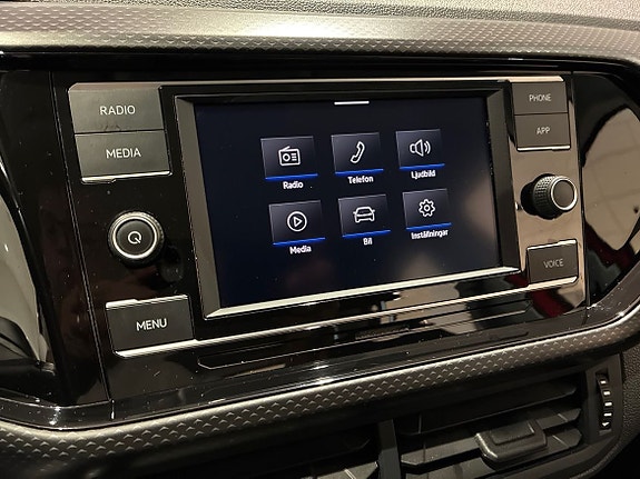 Volkswagen T-Cross 12 of 16