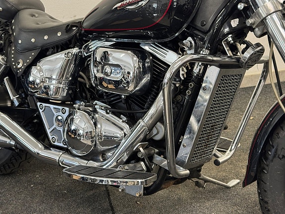 Suzuki VZ 800 Marauder 2 of 12