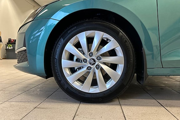 Skoda Octavia 13 of 15