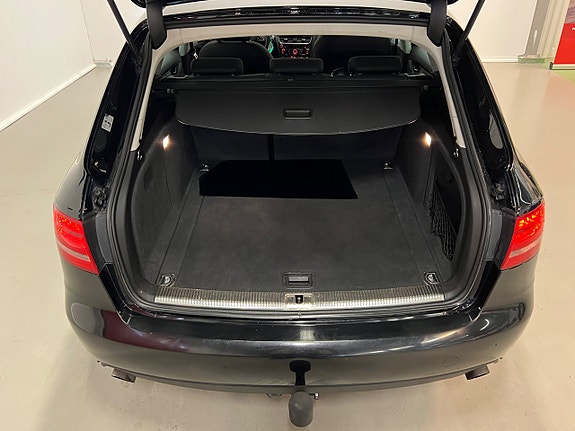 Audi A4 9 of 29