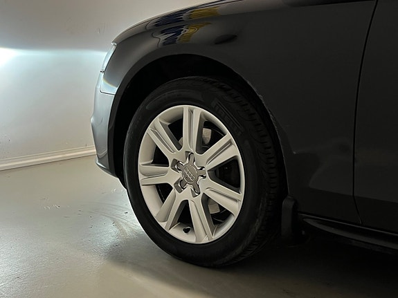 Audi A4 13 of 29