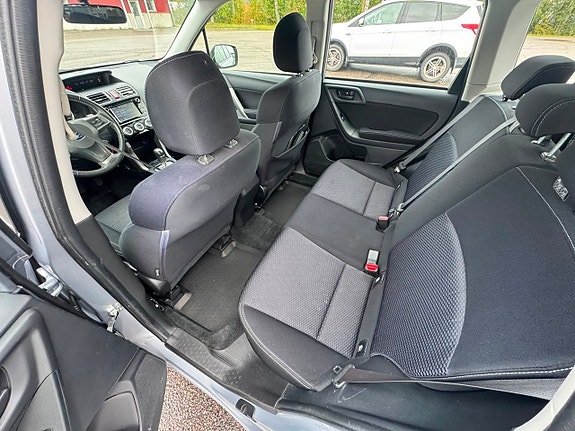 Subaru Forester 9 of 9
